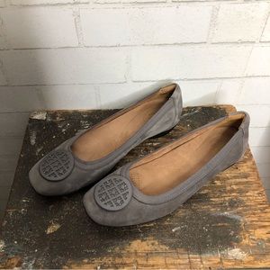 Clarks Artisan Gray Suede Medallion Toed Flats 8.5